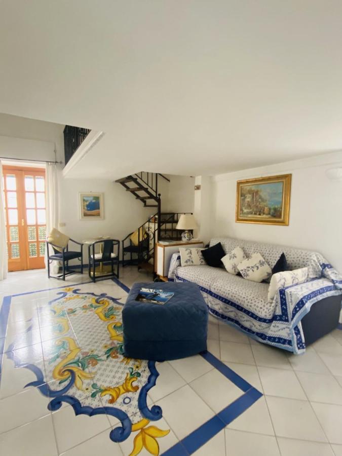 Central Apartment Le Botteghe Capri Buitenkant foto